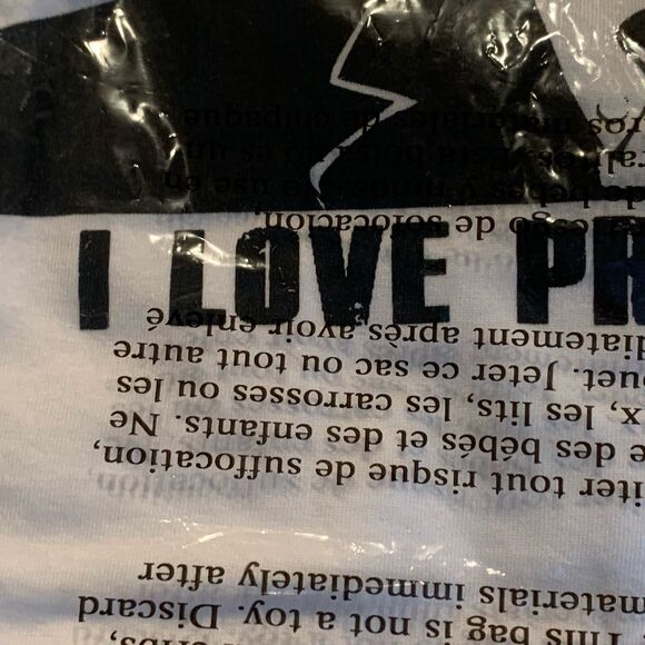 The Office Stanley Men's T-Shirt "I Love Pretzel Day" Unisex White Sz Medium New - Picture 10 of 12